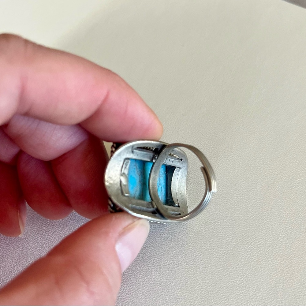 Turquoise stone statement ring - Picture 6 of 6